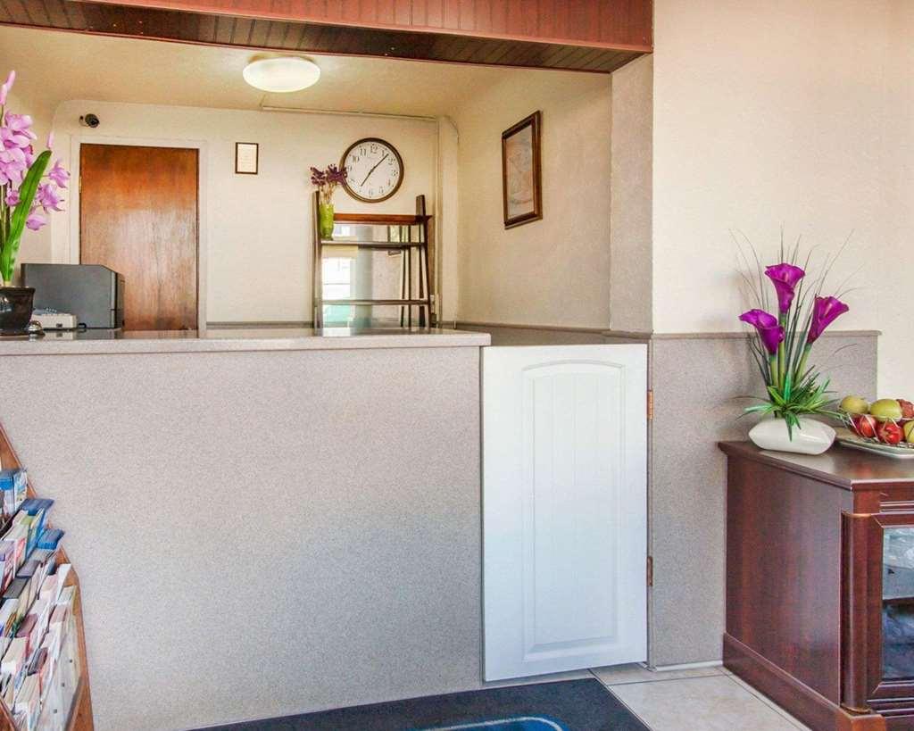 Signature Inn Eugene Interieur foto